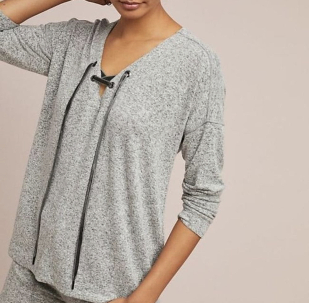 Rails Heathered Gray Long Sleeve Top with ribbon lace up detail Women Size L